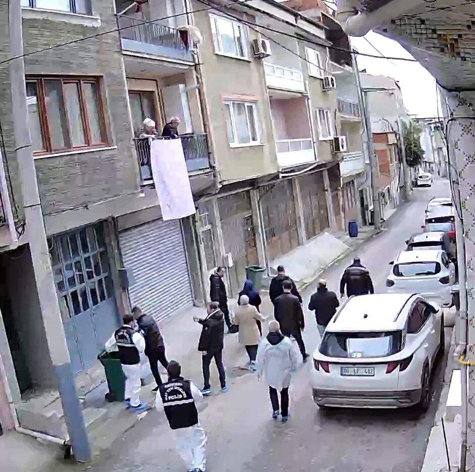 EŞİNİ ÖLDÜRDÜ-1