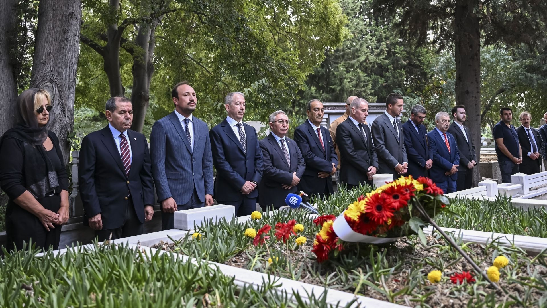Metin Oktay, vefatının 35. yıl dönümünde kabri başında anıldı
