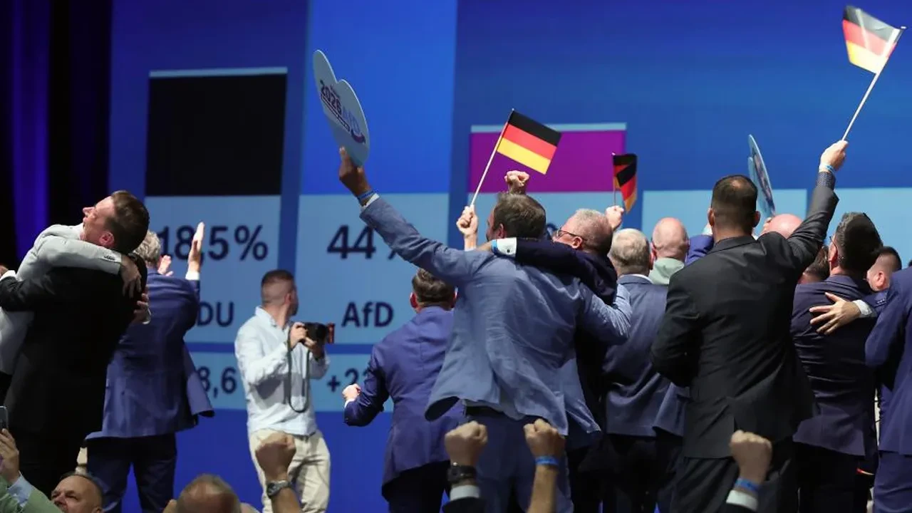 Almanyada Saksonya Anhalt Eyaleti Meclis Secimini Asiri Sagci Afd Kazandi 3357888
