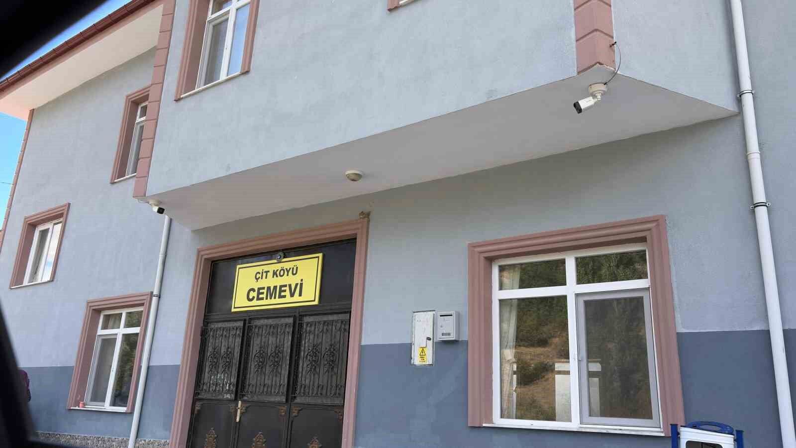 Ankara’da Otomobilde Ölü Bulunmuşlardı! Toprağa Verildiler