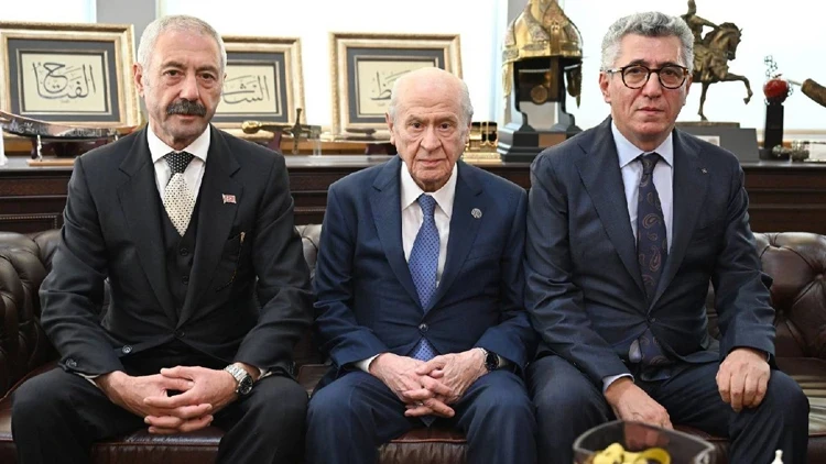 Bahçeli devreye girdi! 22 yıllık husumet MHP Genel Merkezi'nde sona erdi