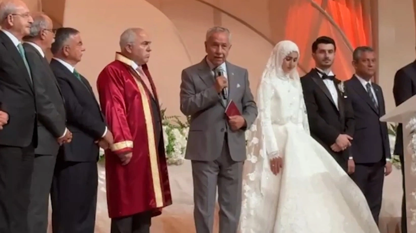 Bulent Arinc Konustu Akpde Ortalik Chgm
