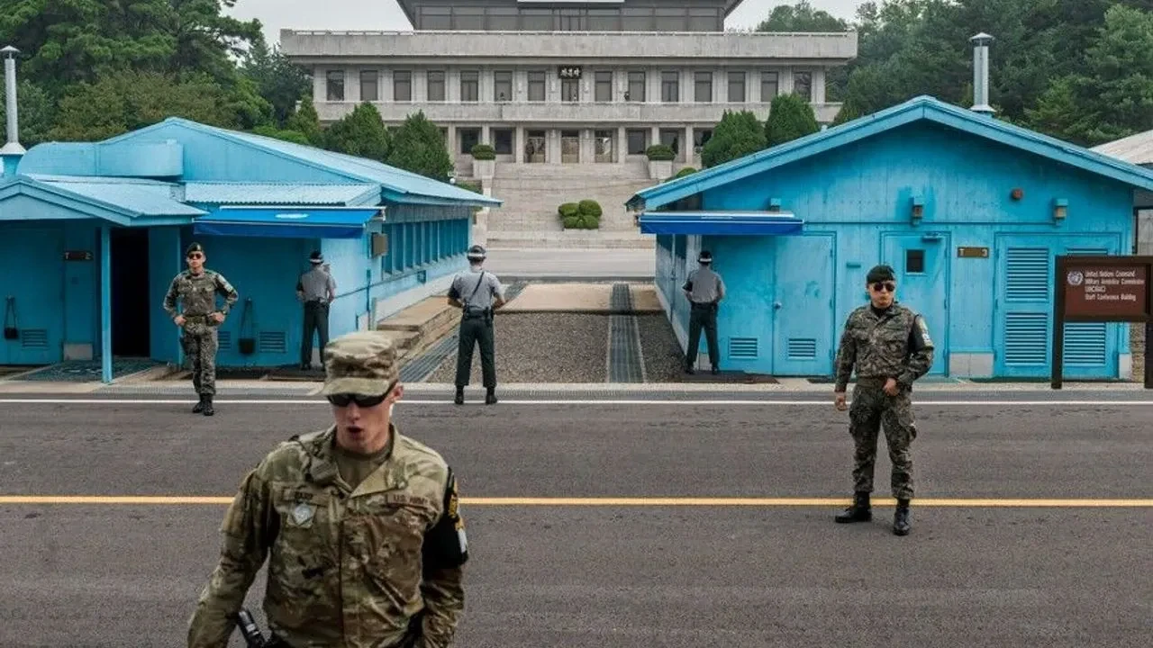 Kore sınırında alarm: DMZ'deki patlamada 3 Güney Koreli subay yaralandı
