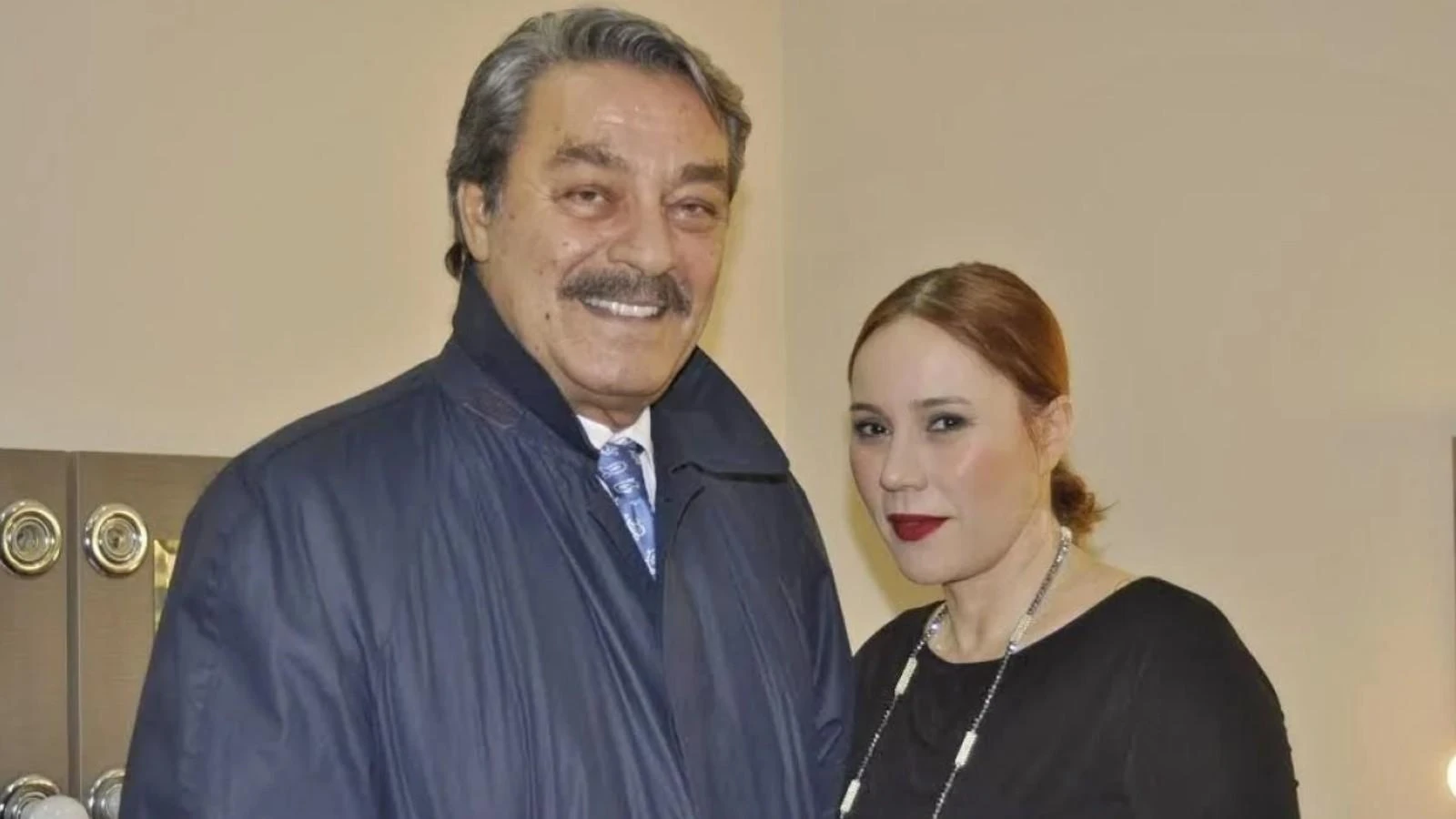 Kadir Inanir Esi Kimdir Julide Kural
