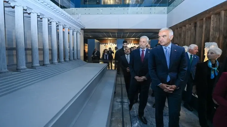 Kütahya’da 62 bin 701 eser tek çatı altında: Yeni müze açıldı