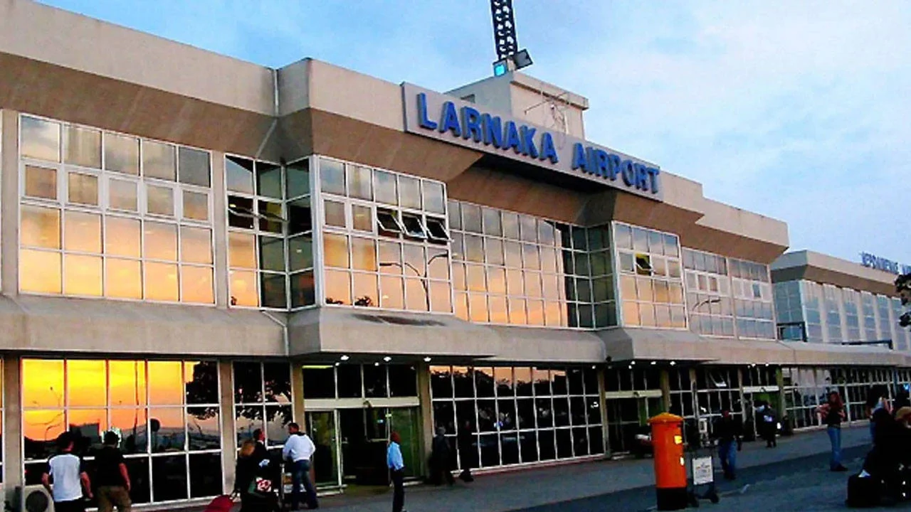 Larnaka Havalimanı 1