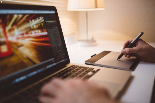 Yapay zeka üretiyor ama düzeltemiyor! Tasarımcı kritik detayları anlattı