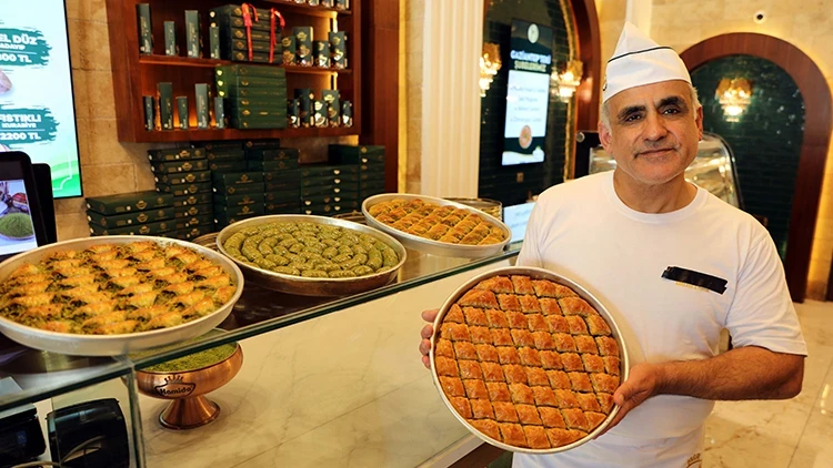 Mühendisliği bıraktı, baklavayı ABD’nin devlerine taşıdı!