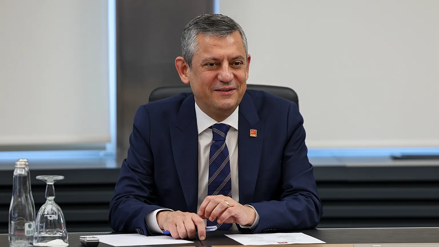 Özgür Özel-97