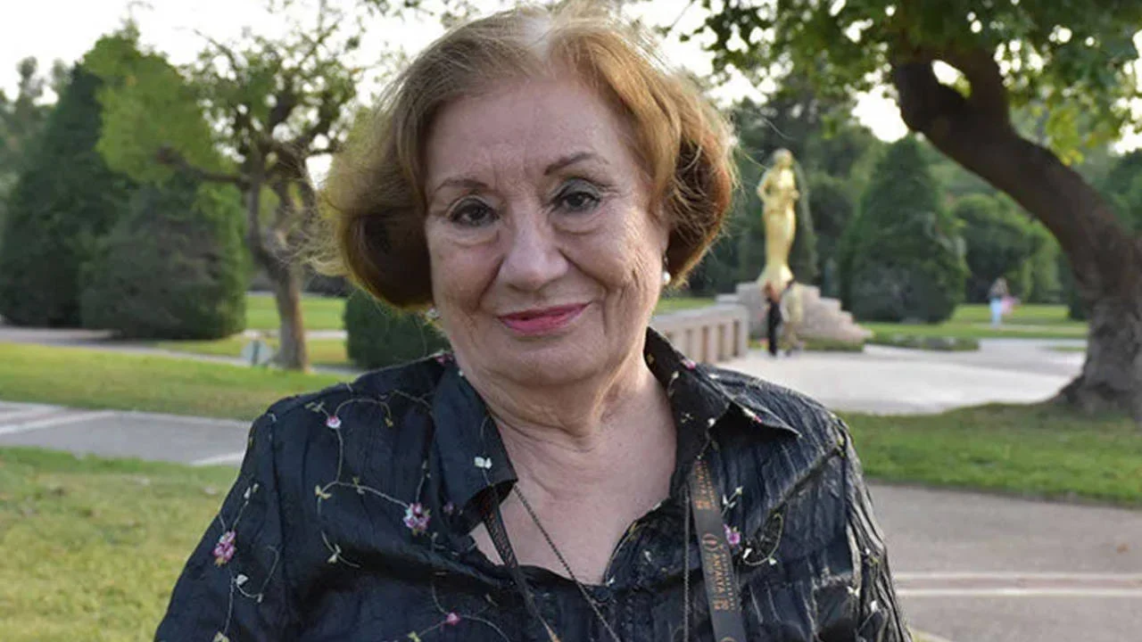 Usta Oyuncu Gulsen Tuncer Hayatini Kaybetti