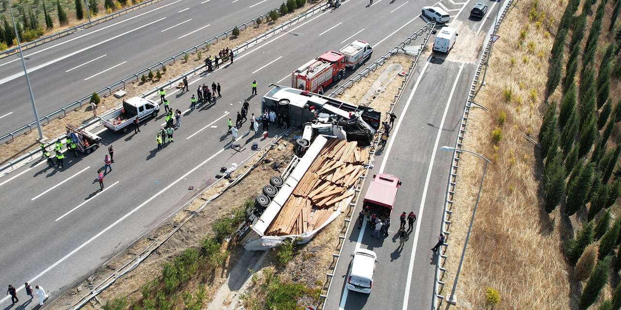 11 Kişinin Öldüğü Kazada Bilirkişi Raporu Çıktı İki Tutuklama2