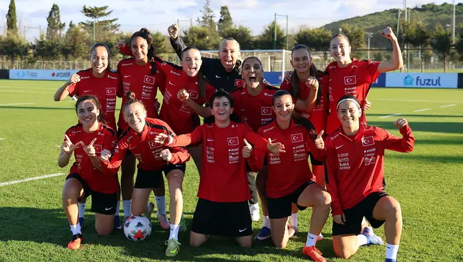 A Milli Kadın Futbol Takımı Slovenya Ile Kritik Randevuda Buluşuyor (2)