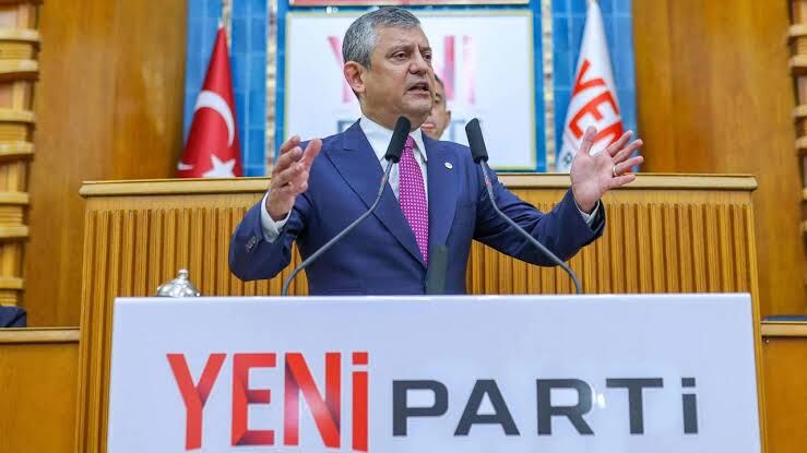Ak Parti'nin 'İzmir' Videosuna Özgür Özel'den Çok Sert Yanıt!