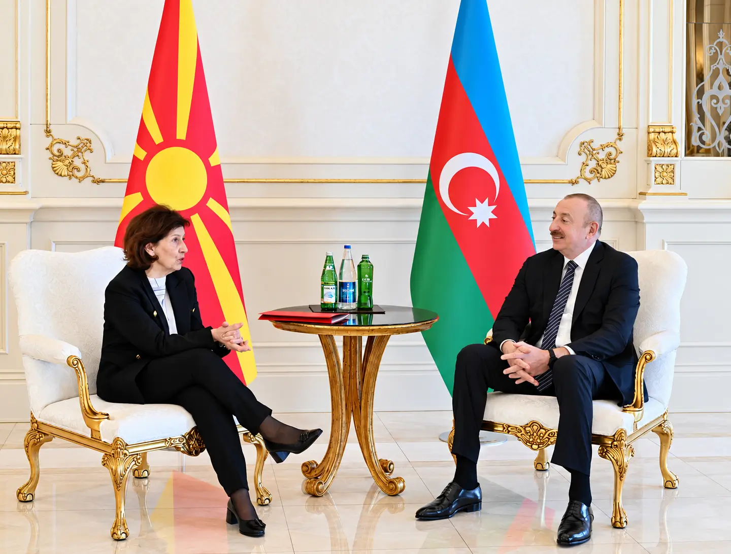 Aliyev Ile Kuzey Makedonya Cumhurbaşkanı Enerji Iş Birliğini Görüştü 1