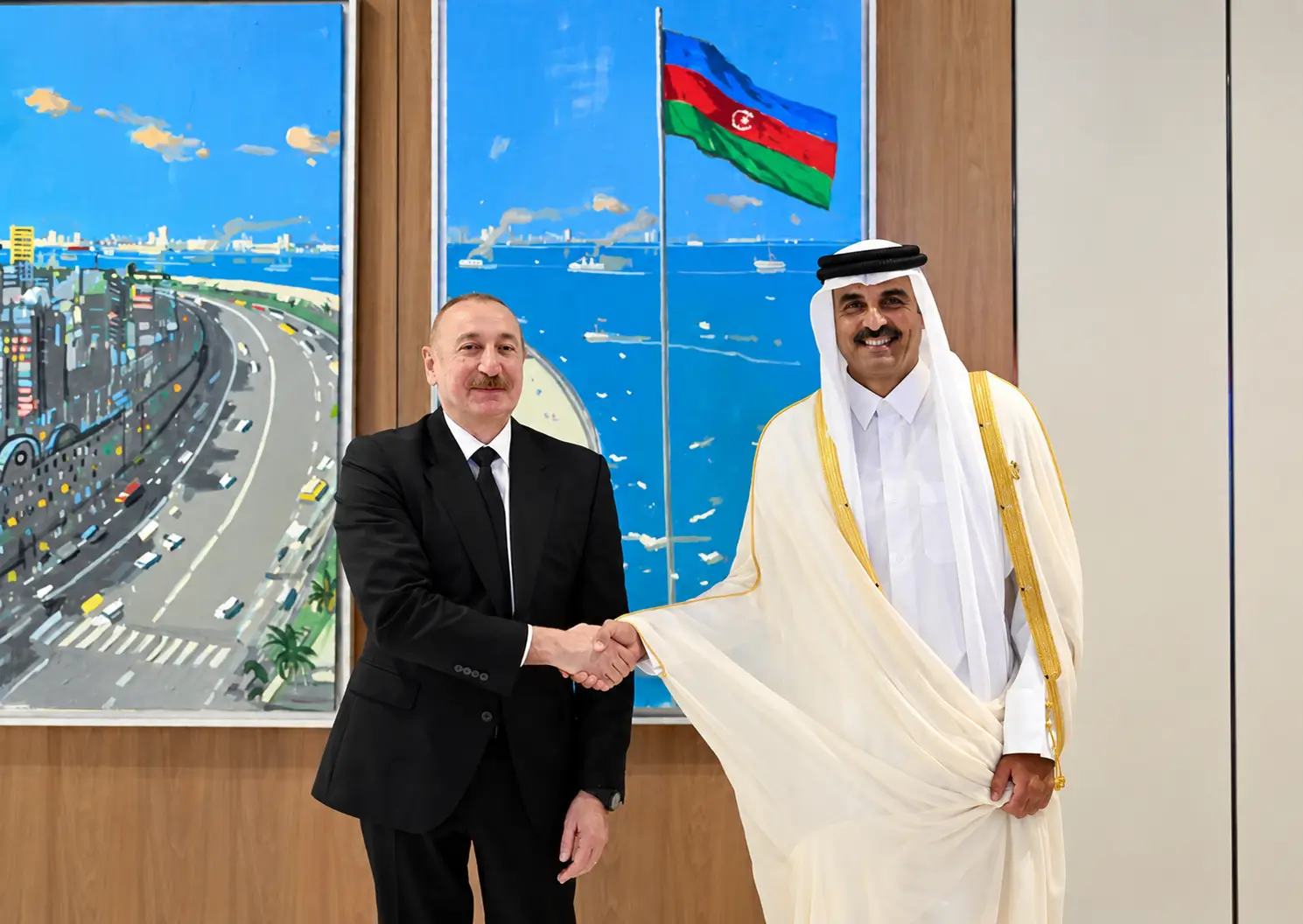 Aliyev ve Katar Emiri Bakü'de ikili ilişkileri ve CICA'yı görüştü