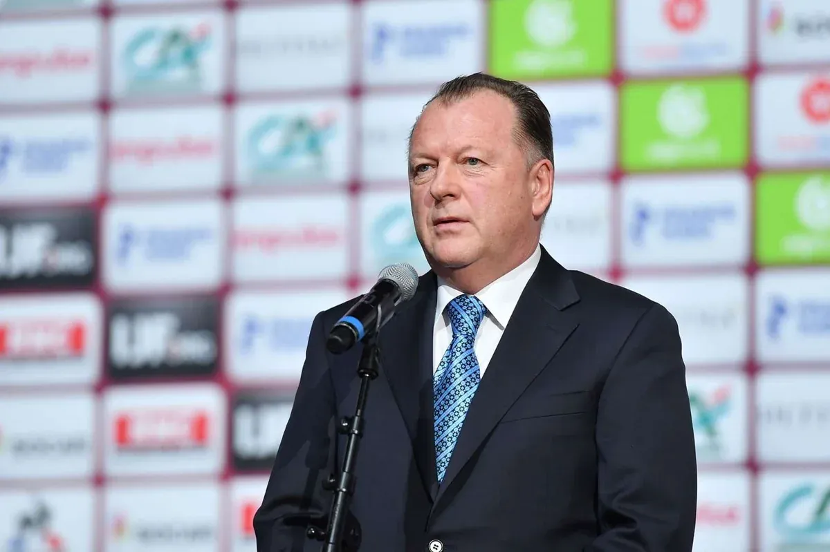 Aliyev’den Ijf Başkanı Vizer’e “Dostluk” Nişanı1