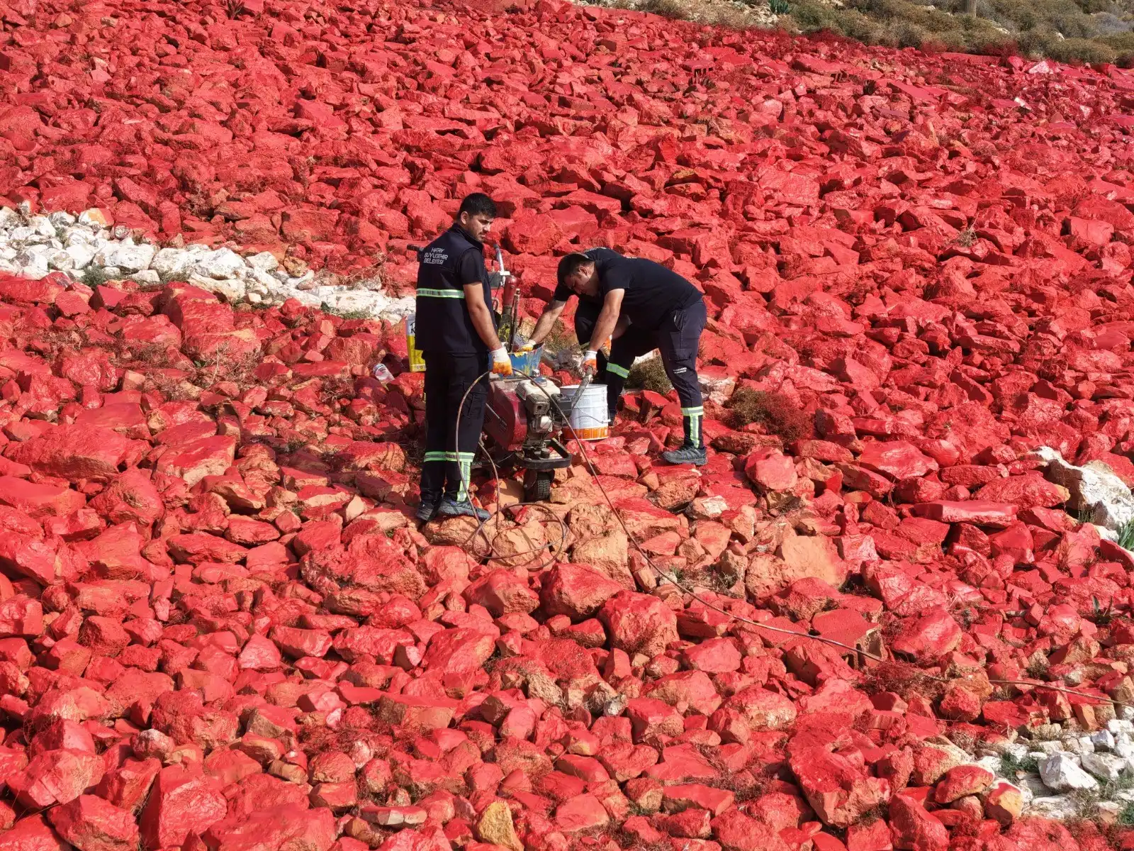 Amanosların Zirvesindeki Dev Türk Bayrağı Yenilendi! (1)