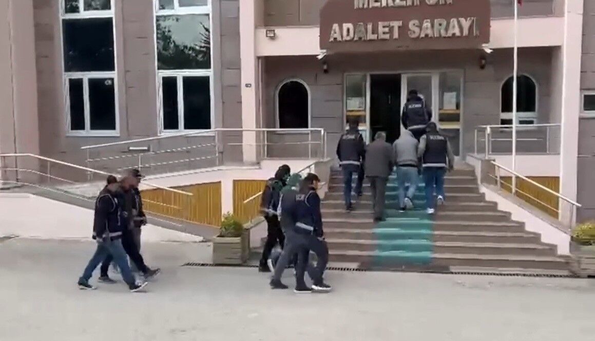 Amasya'da Silah Ve Mühimmat Operasyonu 12 Şüpheli Yakalandı (2)