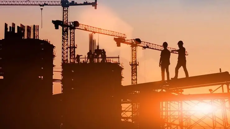 nkara’da inşaatı süren konut projesi ve vinçler