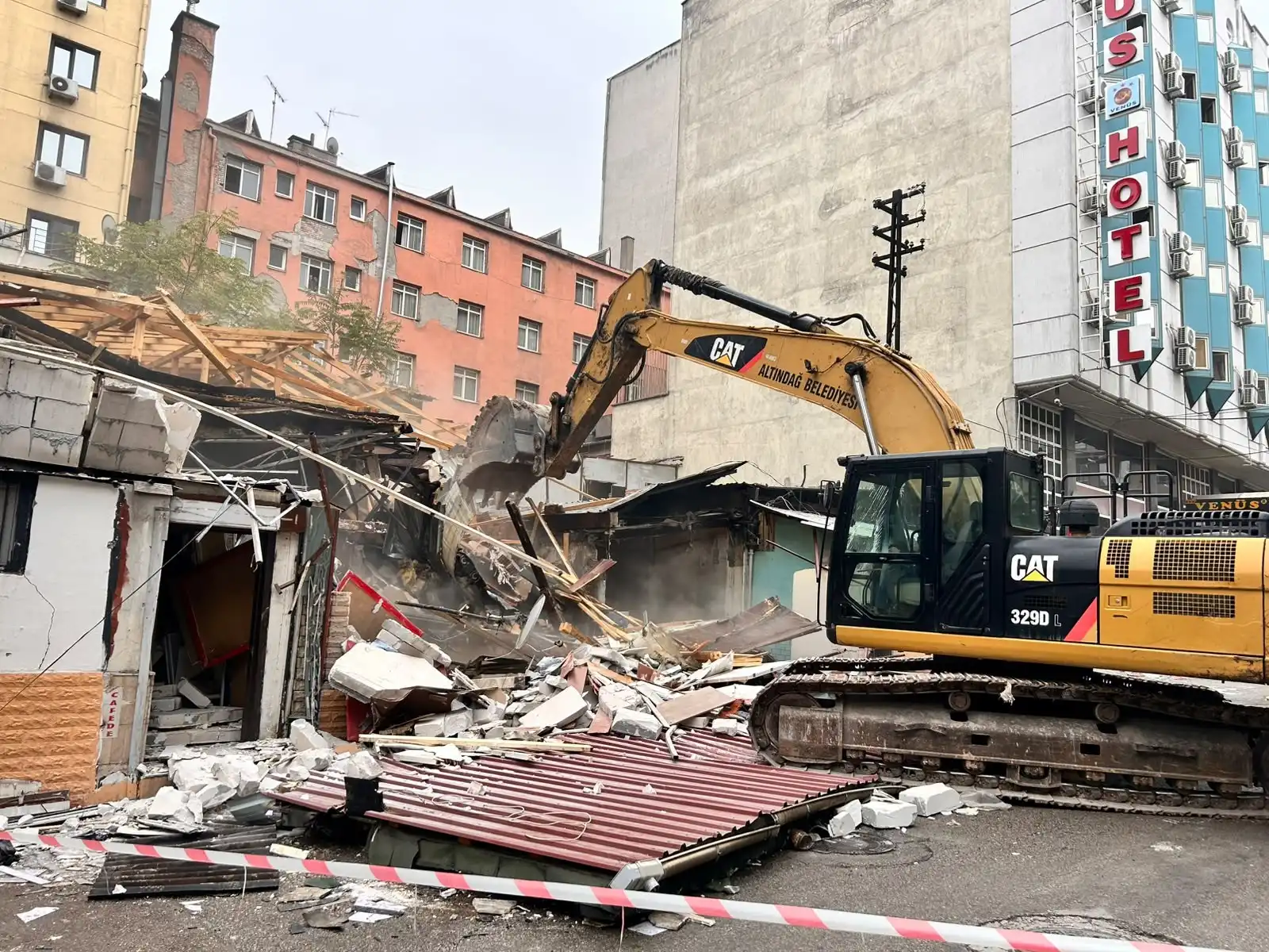 Ankara'da Asayiş Ve Güvenlik Gerekçesiyle 3 Işletme Yıkıldı (3)