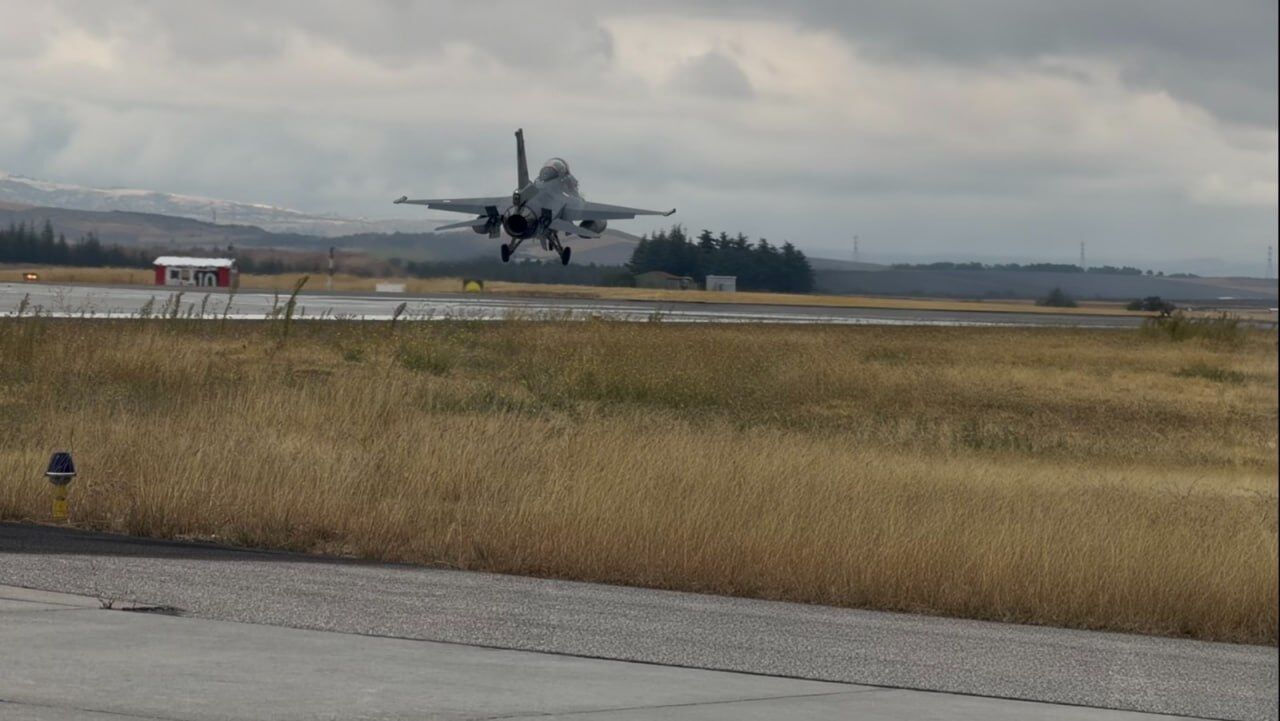 Ankara'da Dikkat Çeken F 16 Uçuşu Yeni Test Filosu Görevde (2)