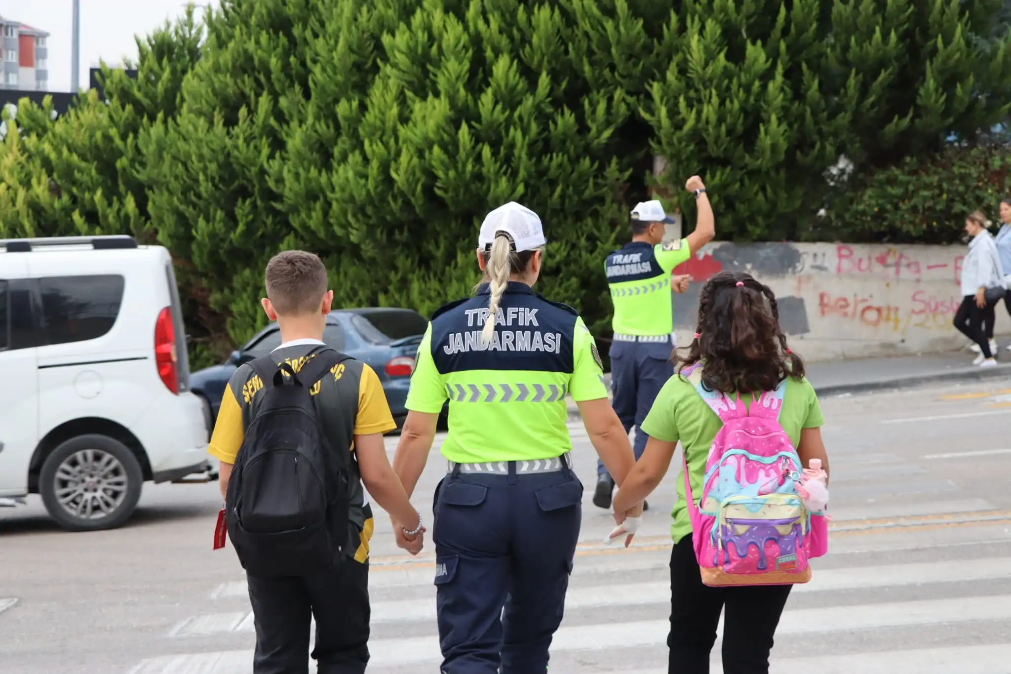 Ankara’da Okul Çevrelerinde Sıkı Denetim! (1)