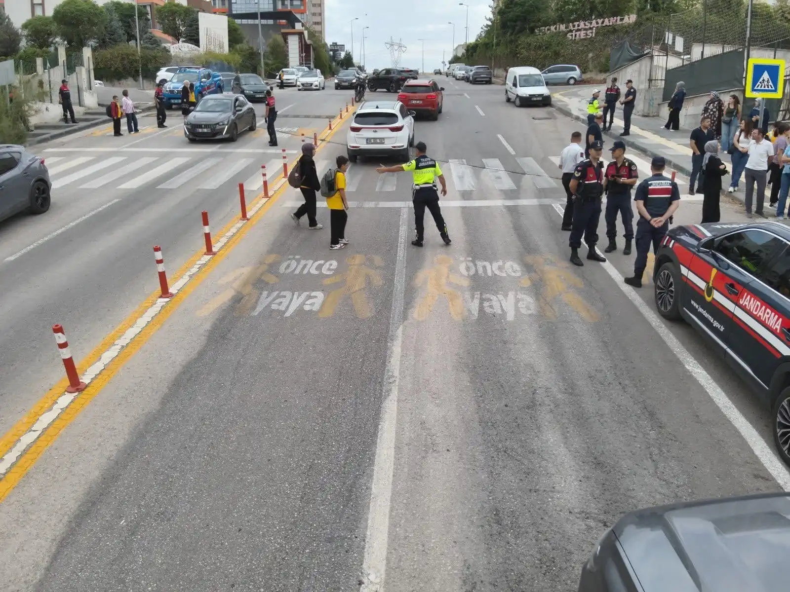 Ankara’da Okul Çevrelerinde Sıkı Denetim! (2)