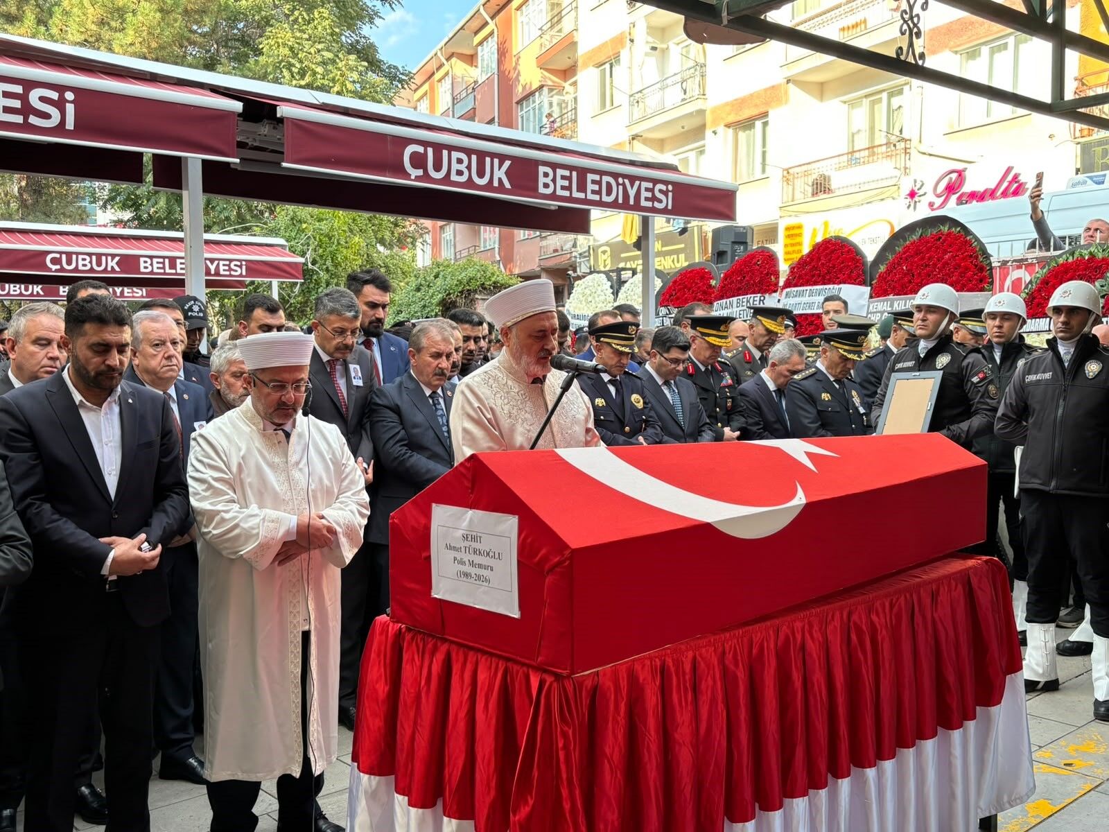 Ankara’da Şehit Olan Polis Ahmet Türkoğlu Son Yolculuğuna Uğurlandı (1)