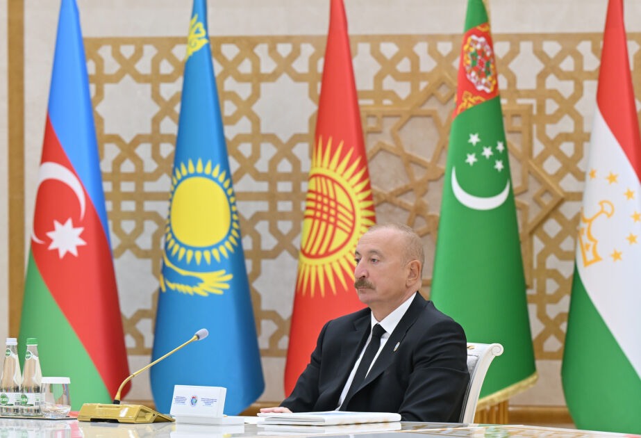 Avaza’da Kritik Zirve Başladı Aliyev Liderlerle Buluştu2