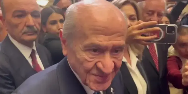 Bahçeli’den Dervişoğlu Selamlaşmasına Dikkat Çeken Yanıt