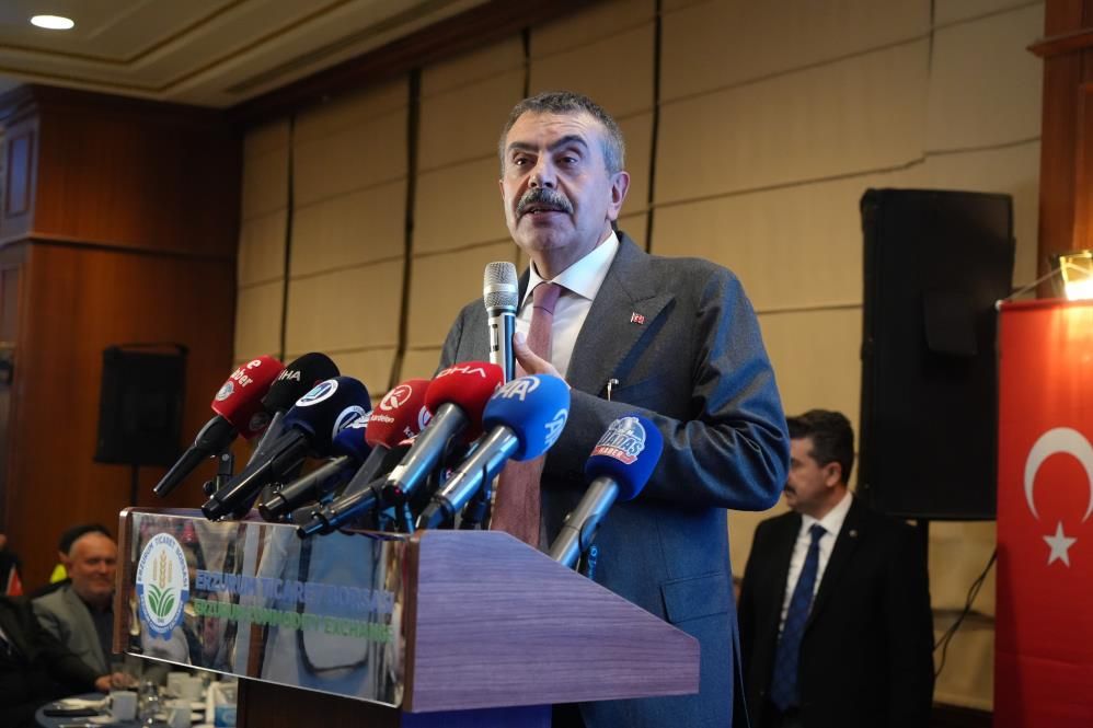 Bakan Tekin'den Erzurum'da dikkat çeken çıkış: "Bu sunumdan tatmin olmadım"