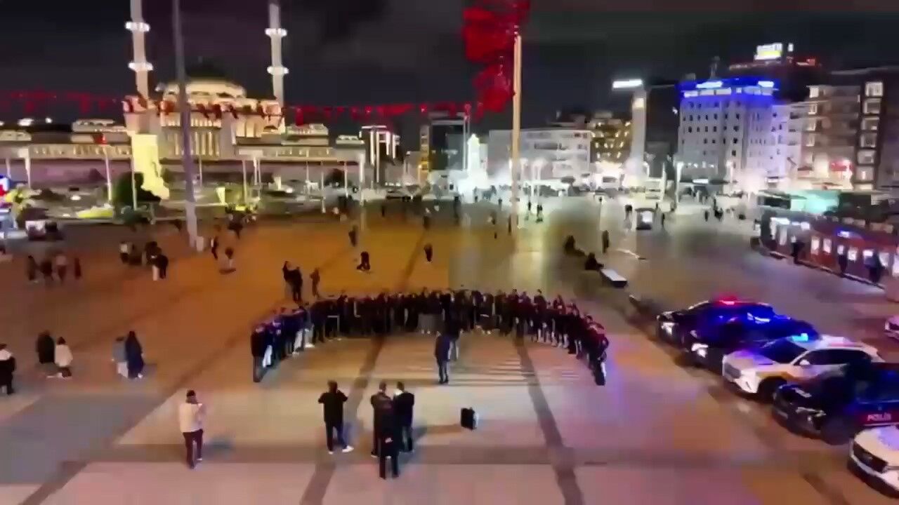 Beyoğlu’nda Güvenlik Alarmı 610 Kişi Sorgulandı, 11 Aranan Şahıs Yakalandı (3)