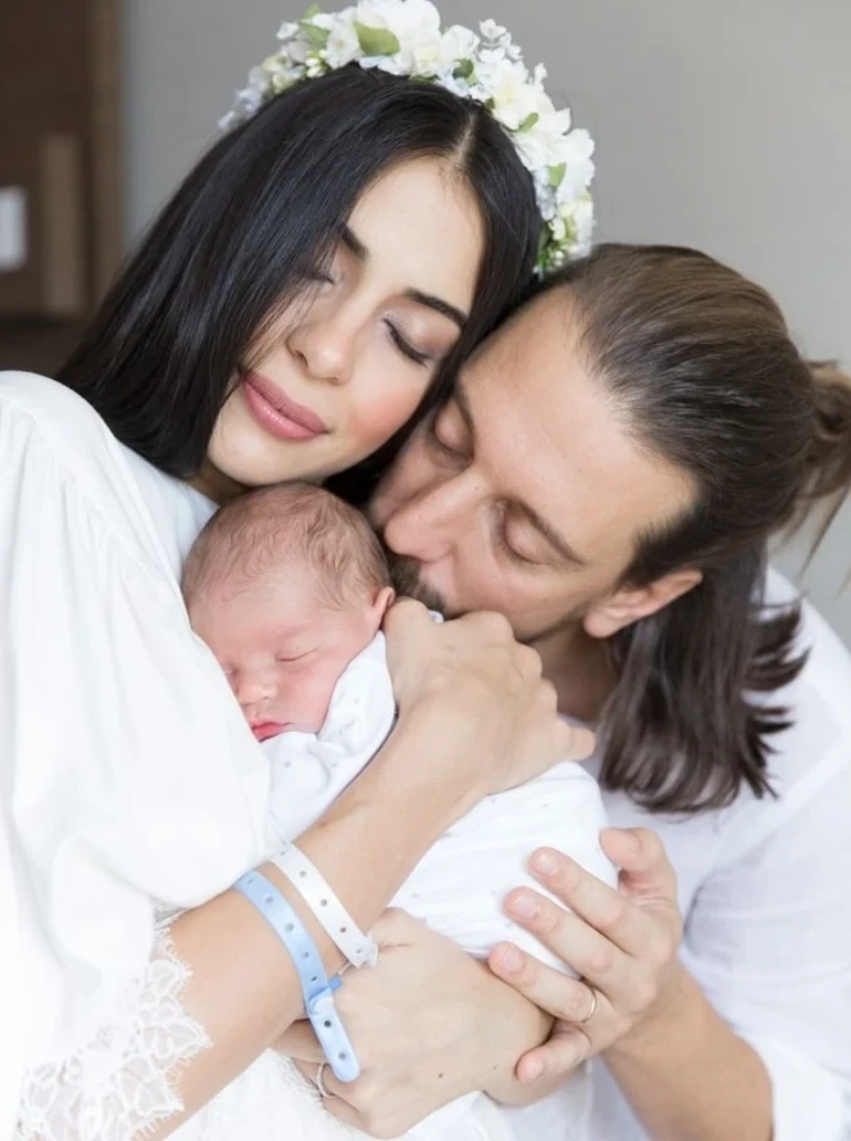 Beyza Şekerci Ve Engin Hepileri’den Can’a 8. Yaş Için Duygusal Mesajj