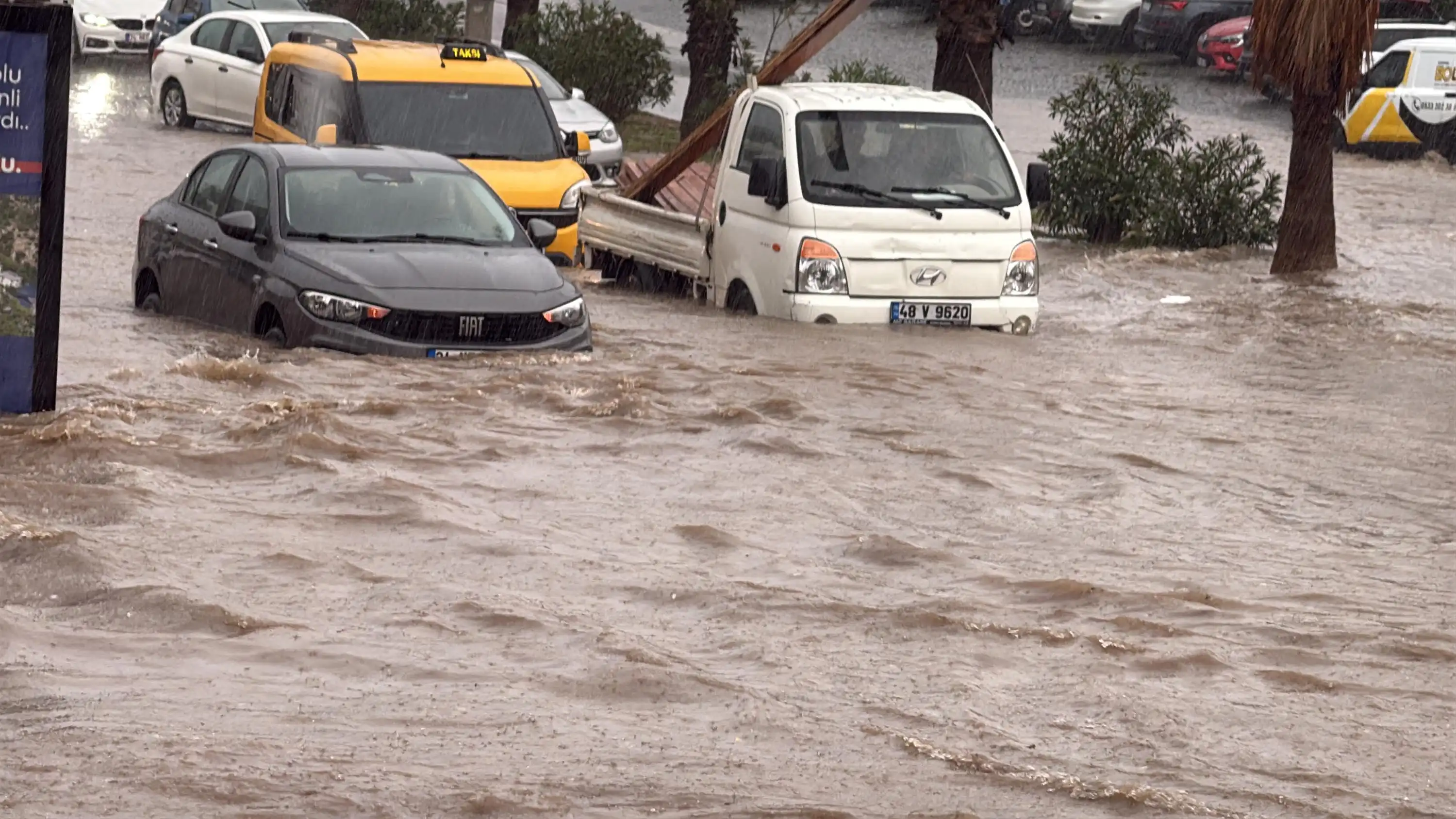 Bodrum’da Sağanak Alarmı (2)