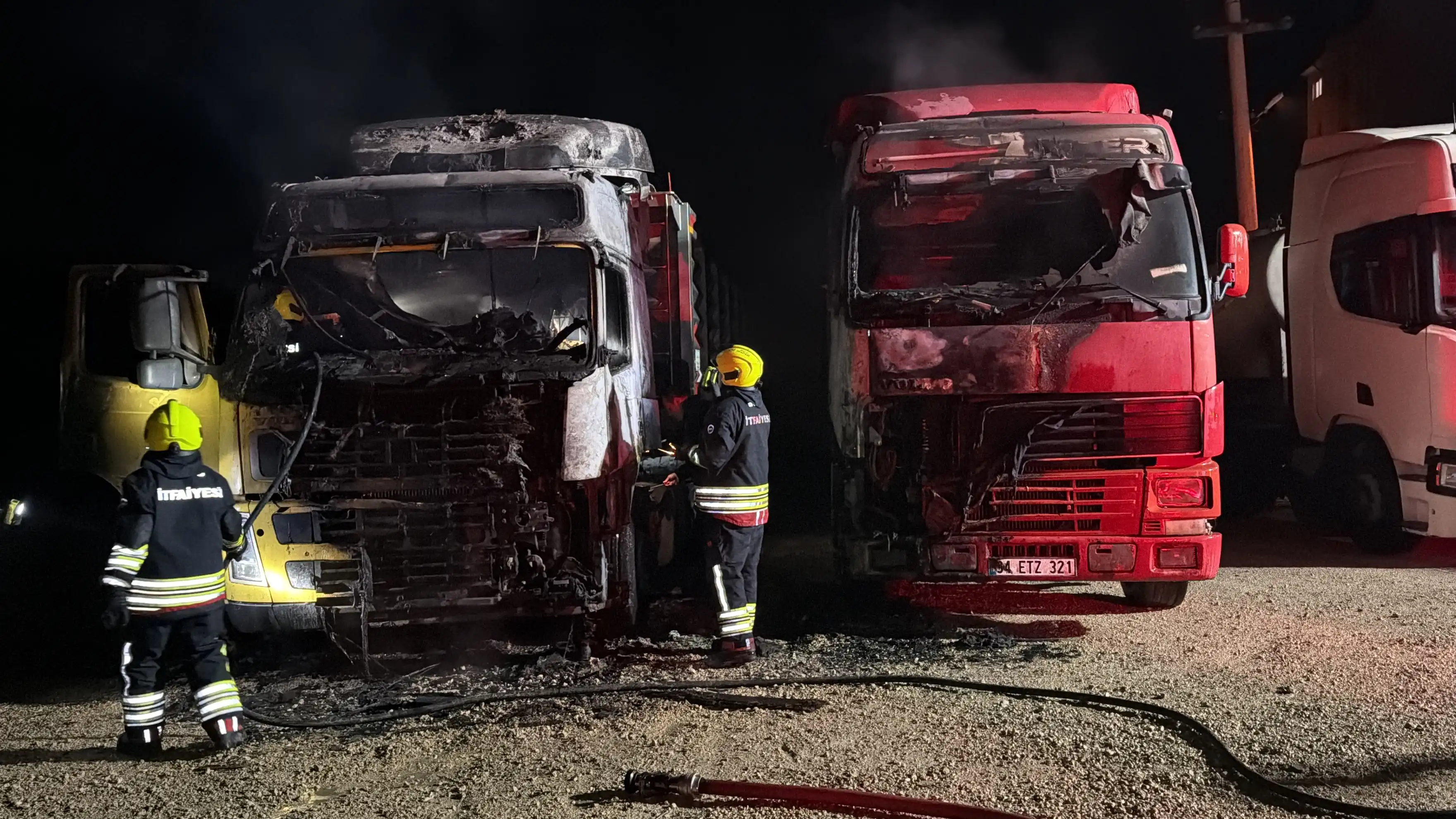 Bolu’da Tır Yangını Paniği (3)