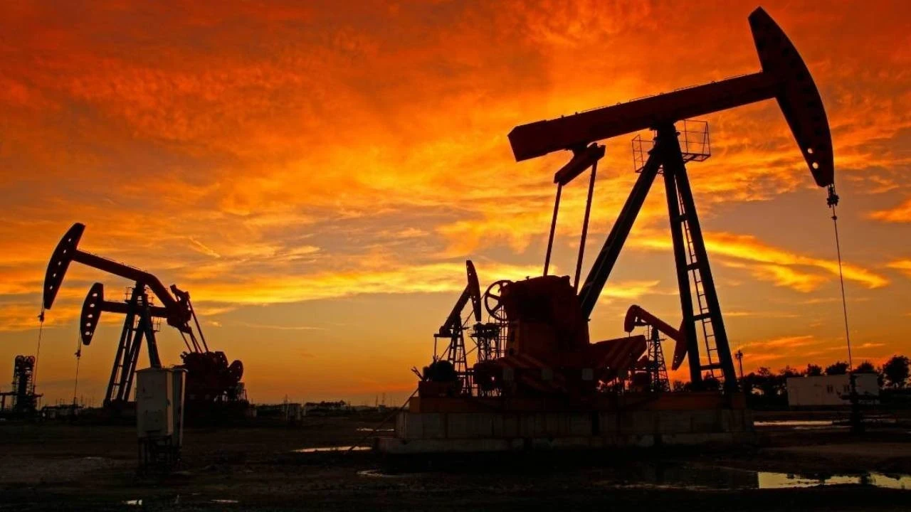 Petrol fiyatları Orta Doğu gerilimiyle yükselişe geçti