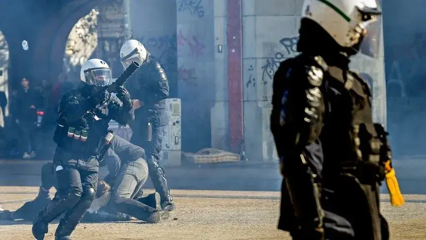 Brüksel'de Öğrenci Protestoları Polis Şiddetine 26 Ayrı Şikayet (2)