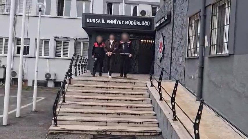 Bursa’da Güzellik Merkezine Dolandırıcılık Operasyonu305 Senet Ele Geçirildi