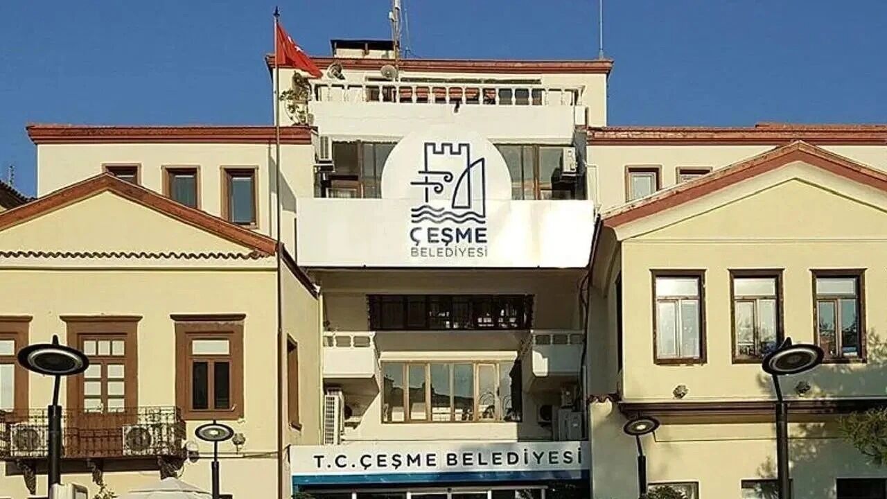 Çeşme Belediyesi'nde Yolsuzluk Operasyonu 2 Isim Gözaltına Alındı