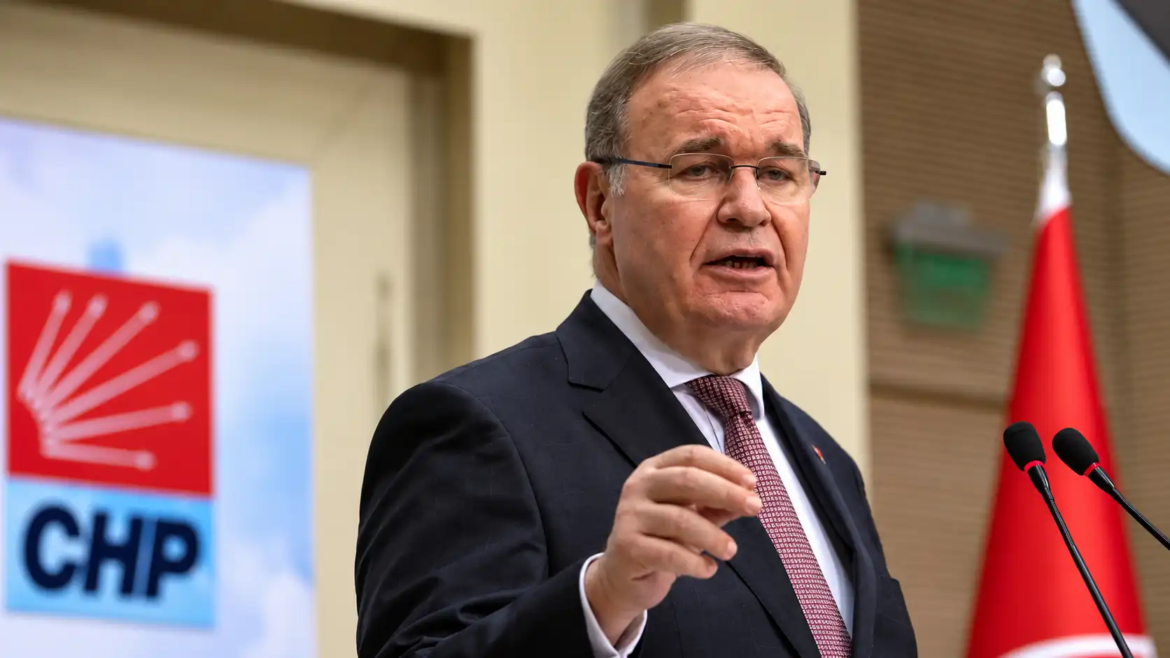 Chp'li Öztrak’tan Hükümete Fon Tepkisi “Başka Bir Krizin Kapısını Aralamayın”