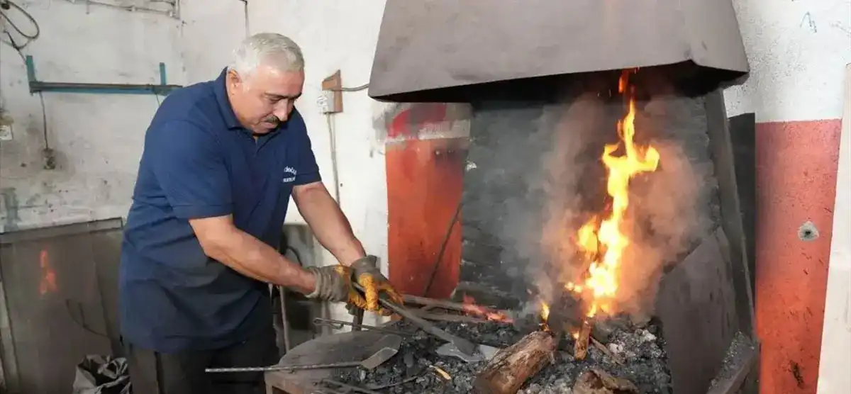 Dededen toruna bir asırlık emek! Çubuk’ta ateş başında meslek nöbeti