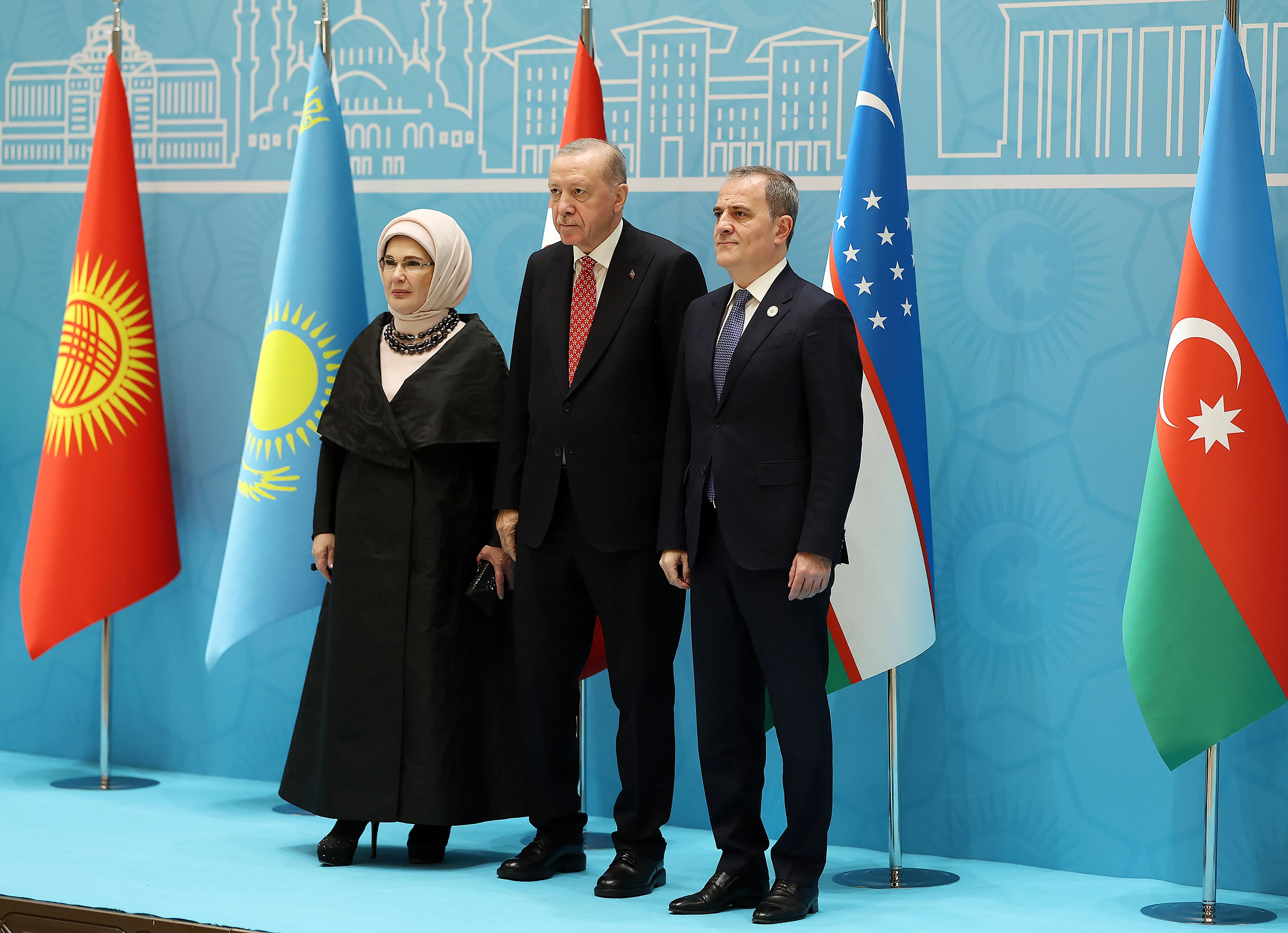 Cumhurbaşkanı Erdoğan Türk Ailesinde Ayrılığa Yer Yok!-1
