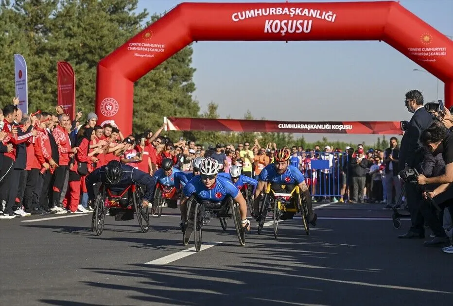 Cumhurbaşkanlığı Yarı Maratonu Ankara'da 4 Bin Sporcuyu Buluşturdu