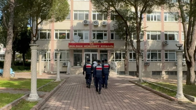 Denizli’de Telefon Dolandırıcılığı Operasyonu Düzenlendi, 7 Kişi Gözaltına Alındıı