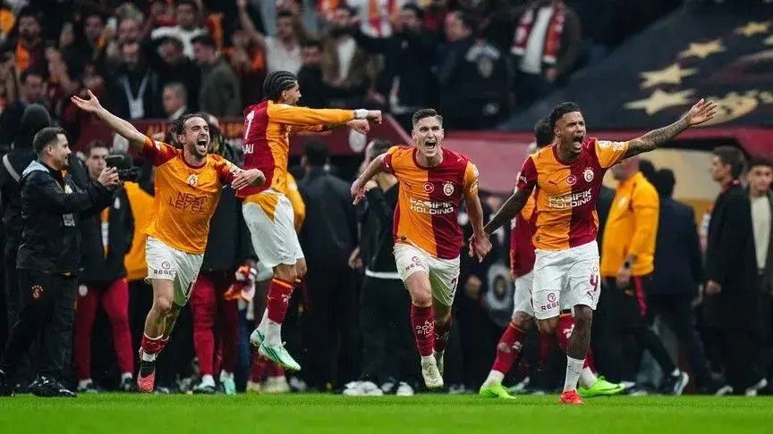 Derbi Zaferi Tarihe Geçti En Çok Maç Kazanan Takım Unvanı Galatasaray'a Geçti (1)