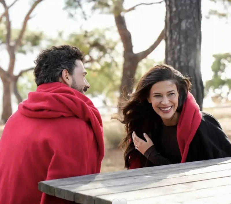 Devrim Özkan Deniz Can Aktaş Aşkı Netleşti Beyaz Kalpli Ilk Karee