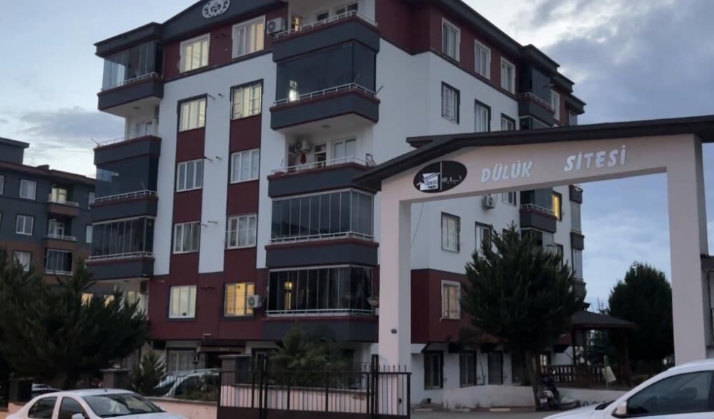 Gaziantep’te Aile Faciası. Anne, Baba Ve 5 Yaşındaki Çocuk Yüksekten Atladı