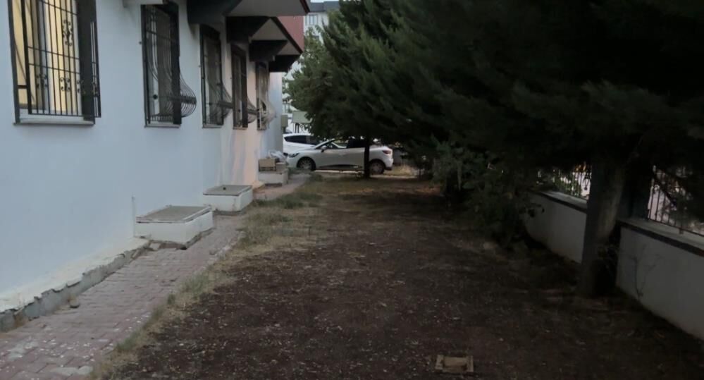 Gaziantep’te Anne, Baba Ve 5 Yaşındaki Çocuk Yüksekten Atladı