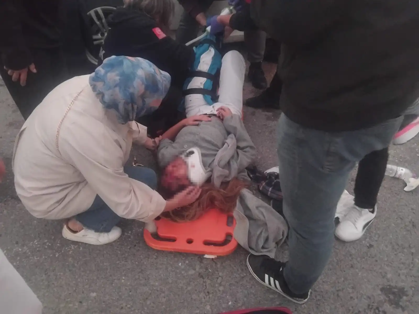 Gebze’de Iki Otomobil Çarpıştı 1’I Ağır 4 Yaralı (2)
