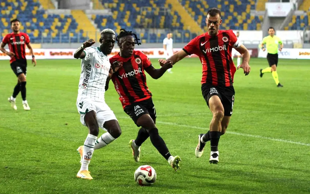 Gençlerbirliği'ni Konuk Edecek Konyaspor'da Kritik Randevu İlhan Palut'un Kaderi Bu Maçta (2)